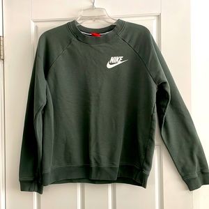 Nike crew sweatshirt